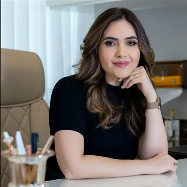 Dra. Dimitria Godinho Homar — Nutrologia