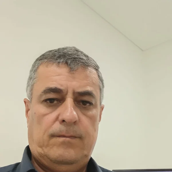 Dr. Marcos César — Urologia